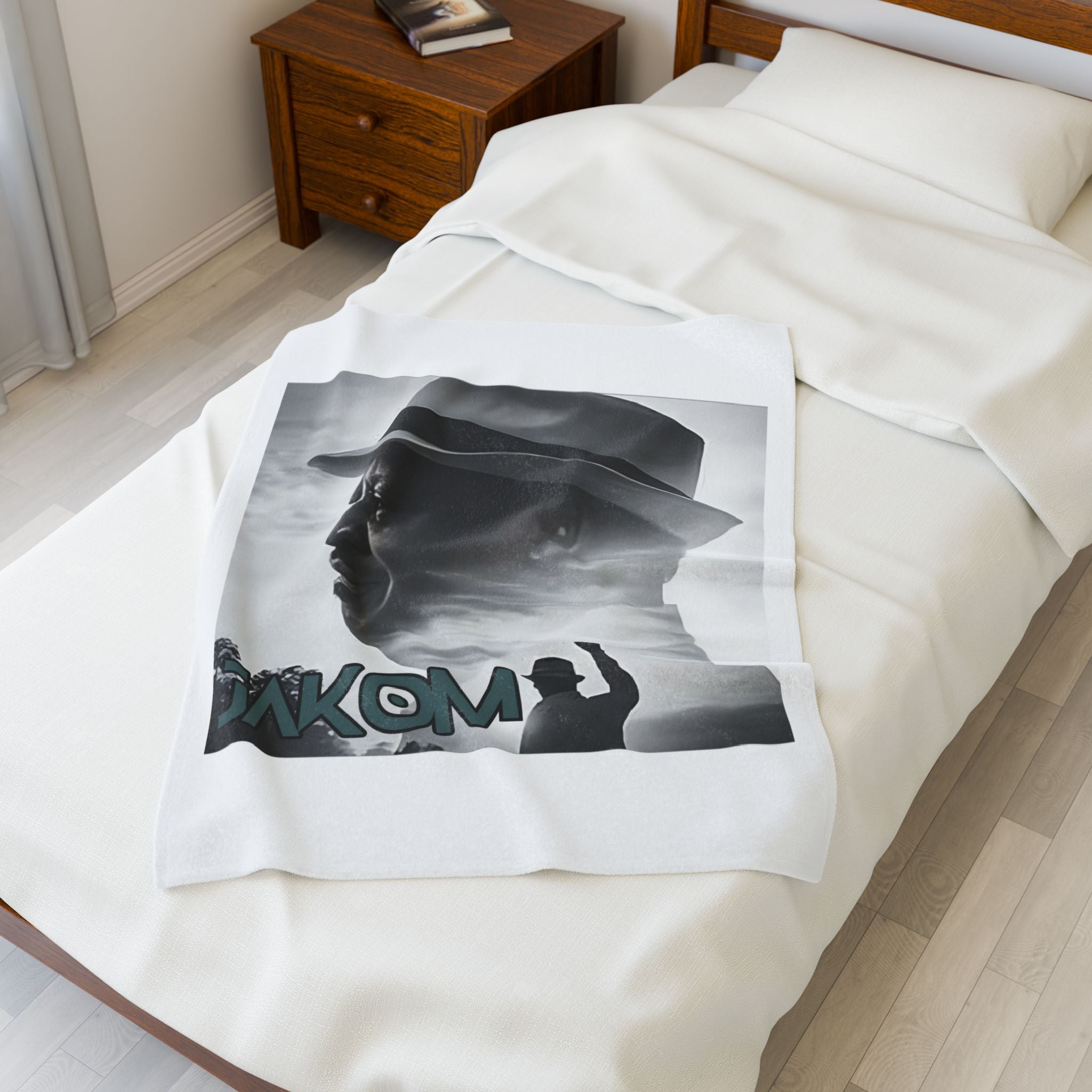 Raila Jakom 2 Velveteen Plush Blanket