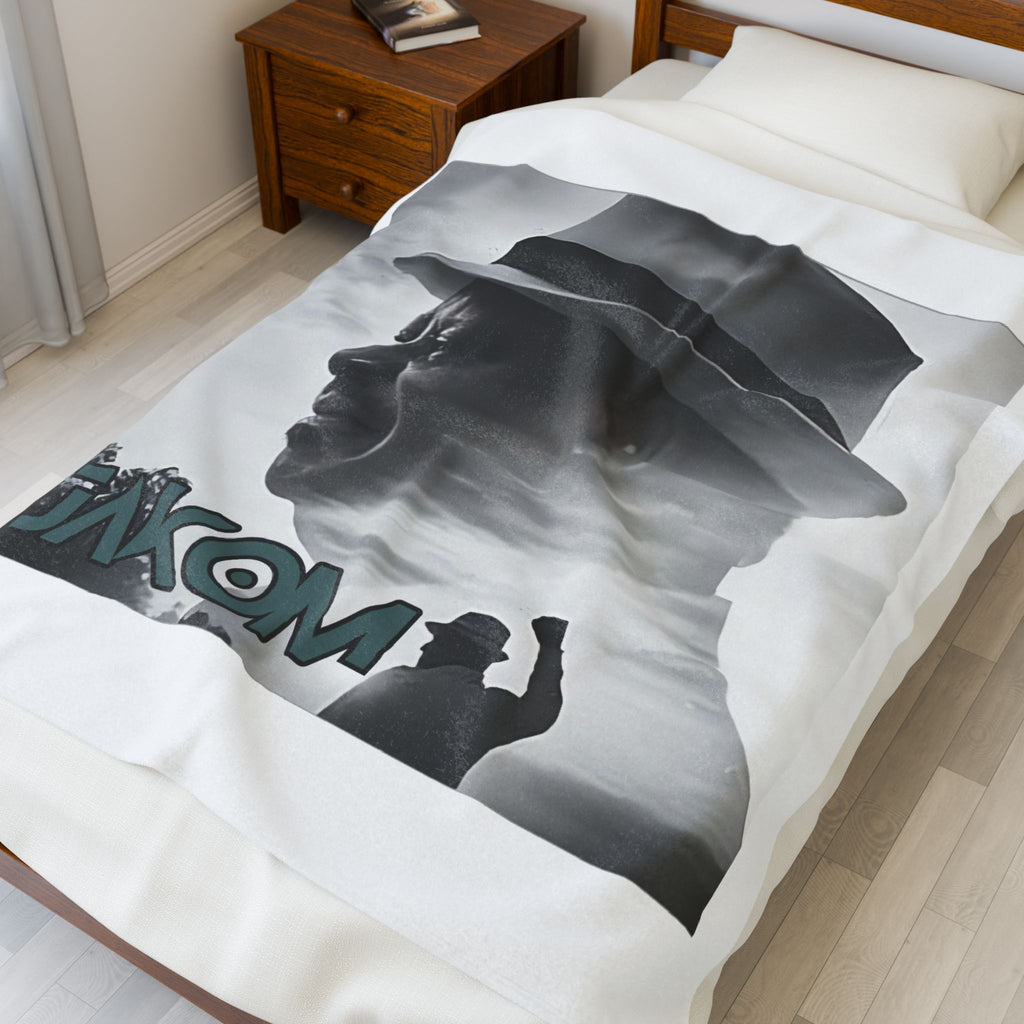 Raila Jakom 2 Velveteen Plush Blanket